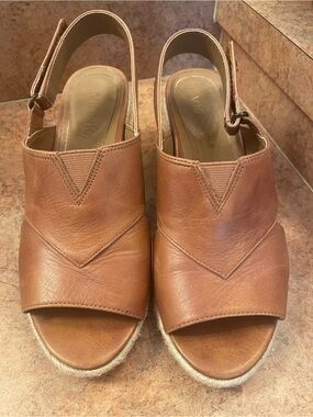 Vionic Tan Leather Open-Toe Slingback Wedge Sandals